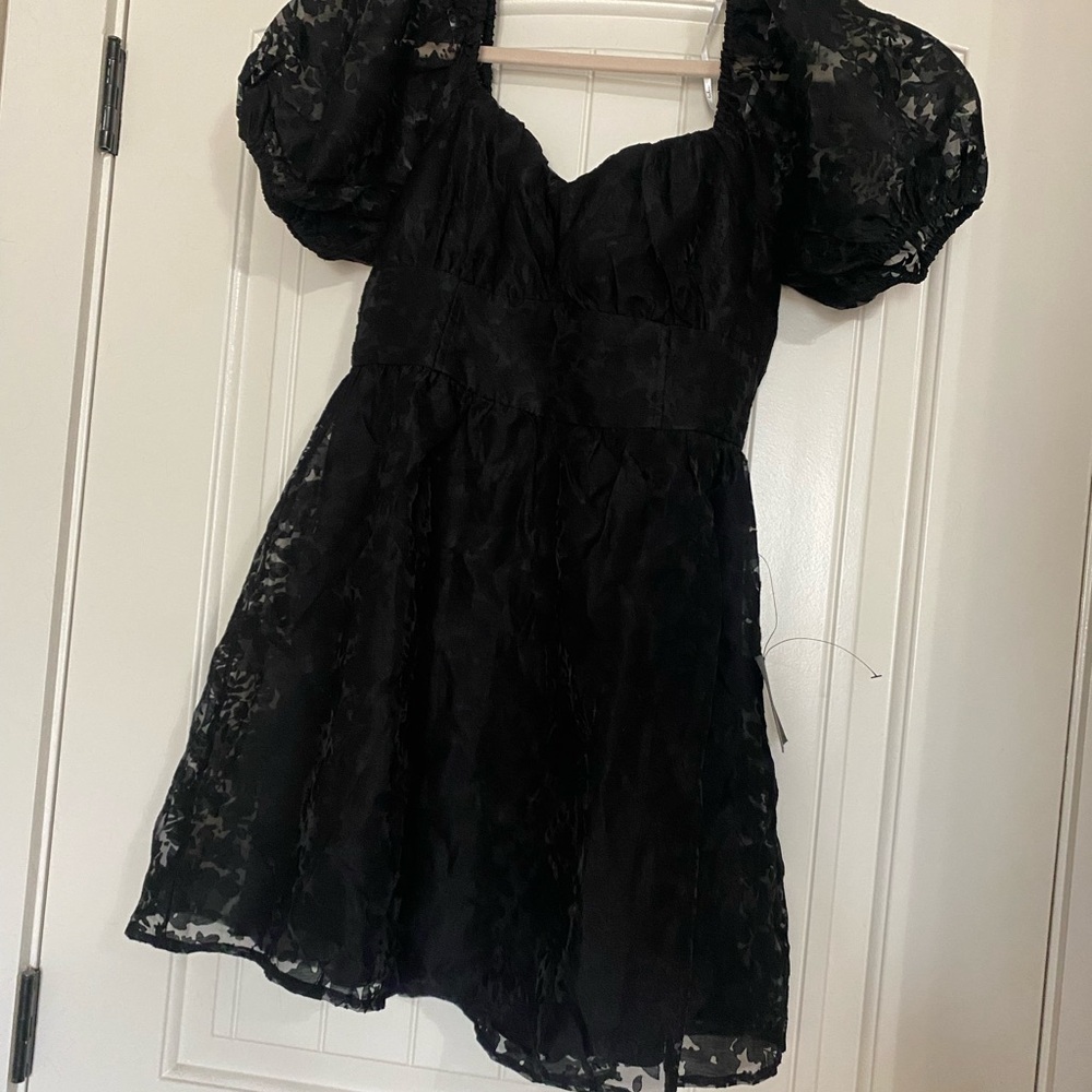 Lulu's Black Puff Sleeve Dress